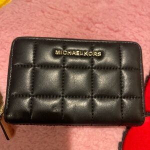 Micheal kors wallet